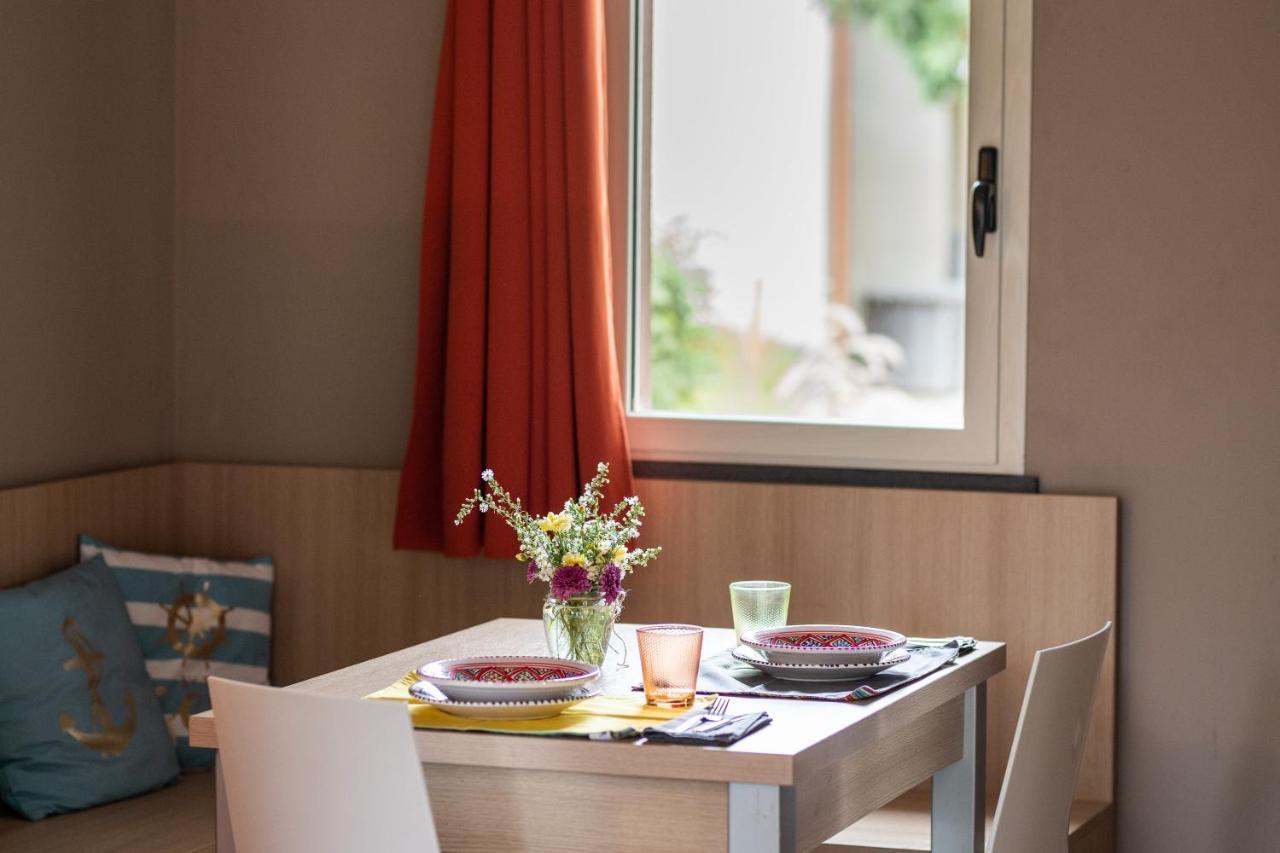 Le Residenze Archimede Aparthotel Syrakusa Exteriör bild